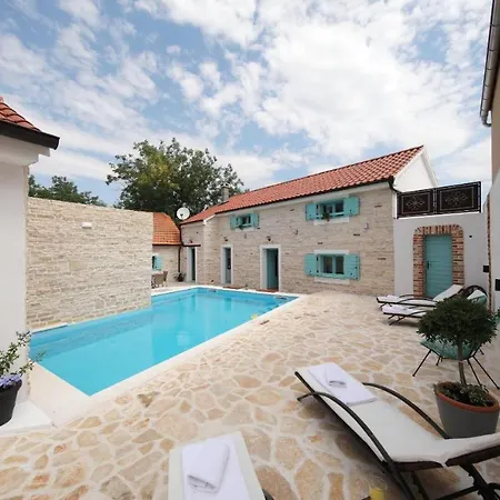 Rural With Heated Pool Rastane