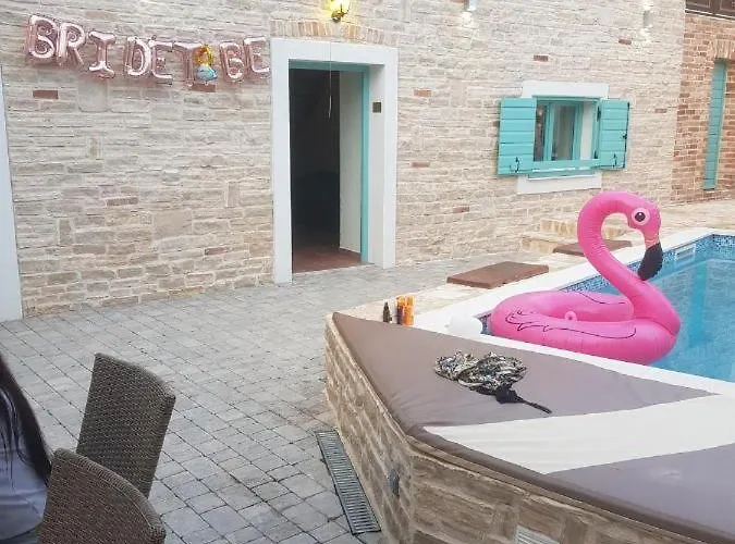 Feriehus Rural With Heated Pool Rastane Donje Rastane