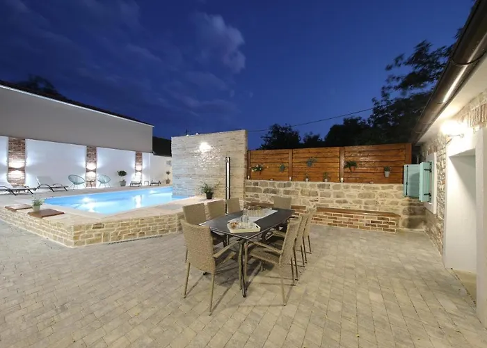 Rural With Heated Pool Rastane Σπίτι διακοπών Donje Rastane