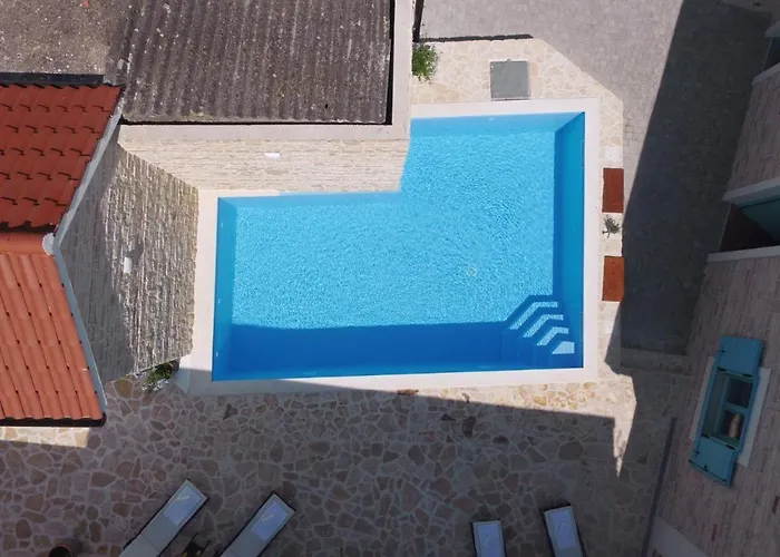 Rural With Heated Pool Rastane