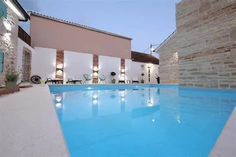 Rural With Heated Pool Rastane * Donje Rastane