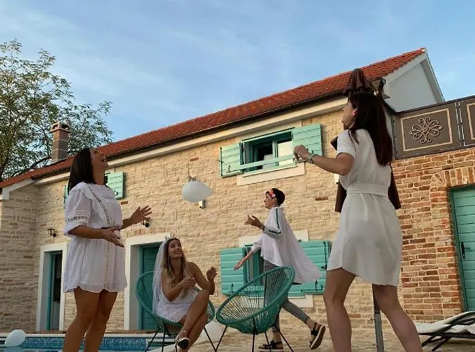 Σπίτι διακοπών Rural With Heated Pool Rastane *