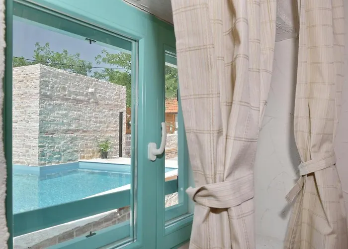 Rural With Heated Pool Rastane Σπίτι διακοπών Donje Rastane