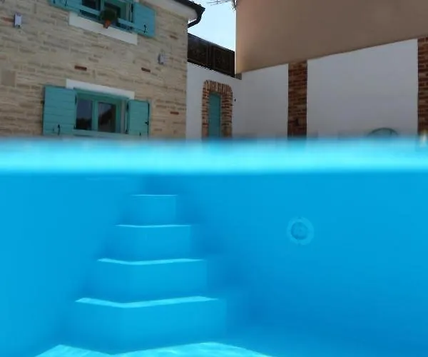 Feriehus Rural With Heated Pool Rastane Donje Rastane