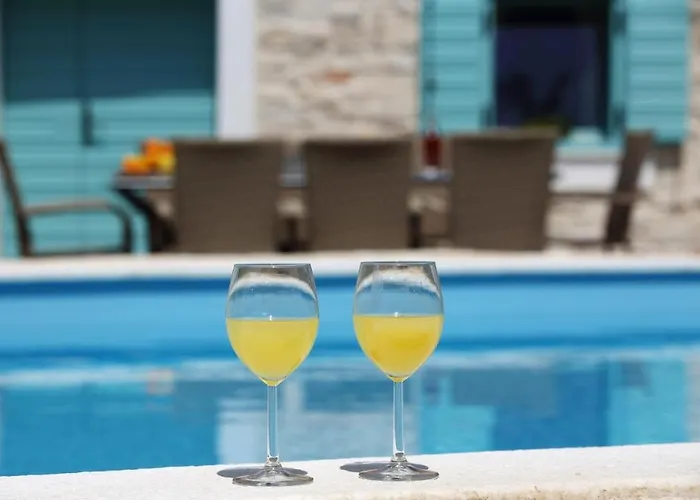 Feriehus Rural With Heated Pool Rastane Donje Rastane