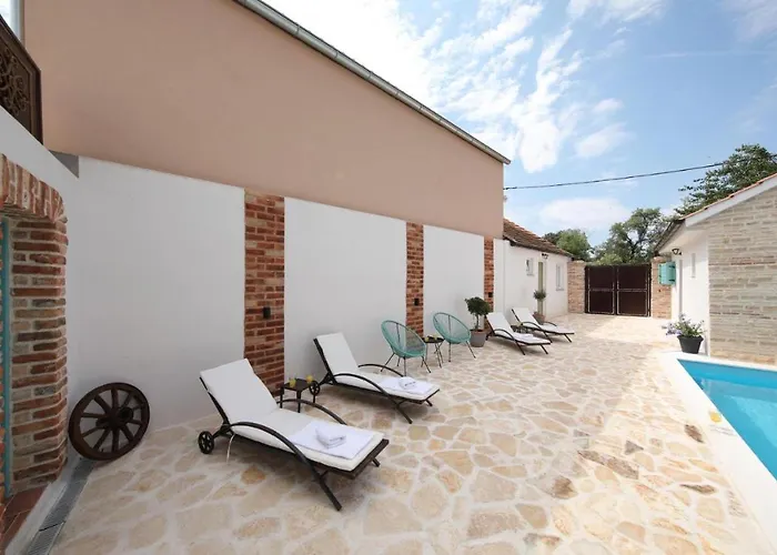 Rural With Heated Pool Rastane *