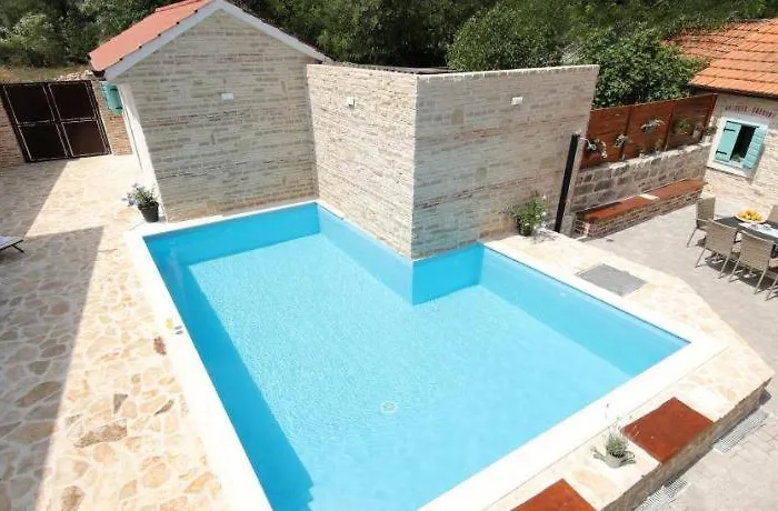 Feriehus Rural With Heated Pool Rastane *