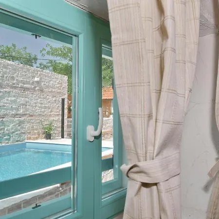 Rural With Heated Pool Rastane Semesterbostad Donje Rastane