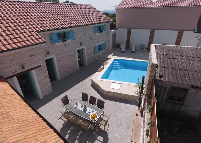 Rural With Heated Pool Rastane Donje Rastane